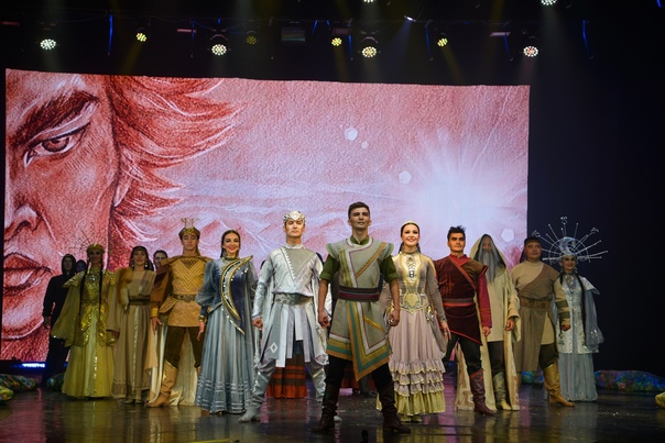 Гаскаровцы представили спектакль «Урал и Шульген» в Новосибирске