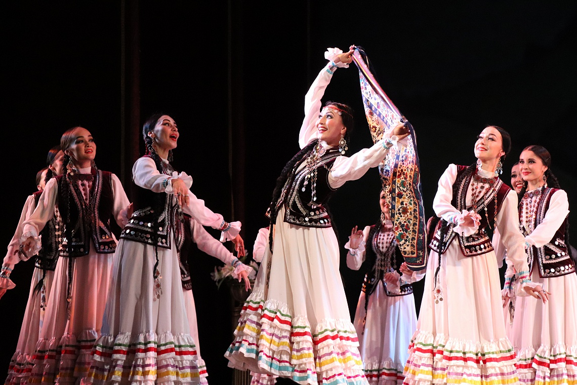 Ансамбль имени Файзи Гаскарова выступил на сцене БГТОиБ в рамках празднования Аксаковских дней
